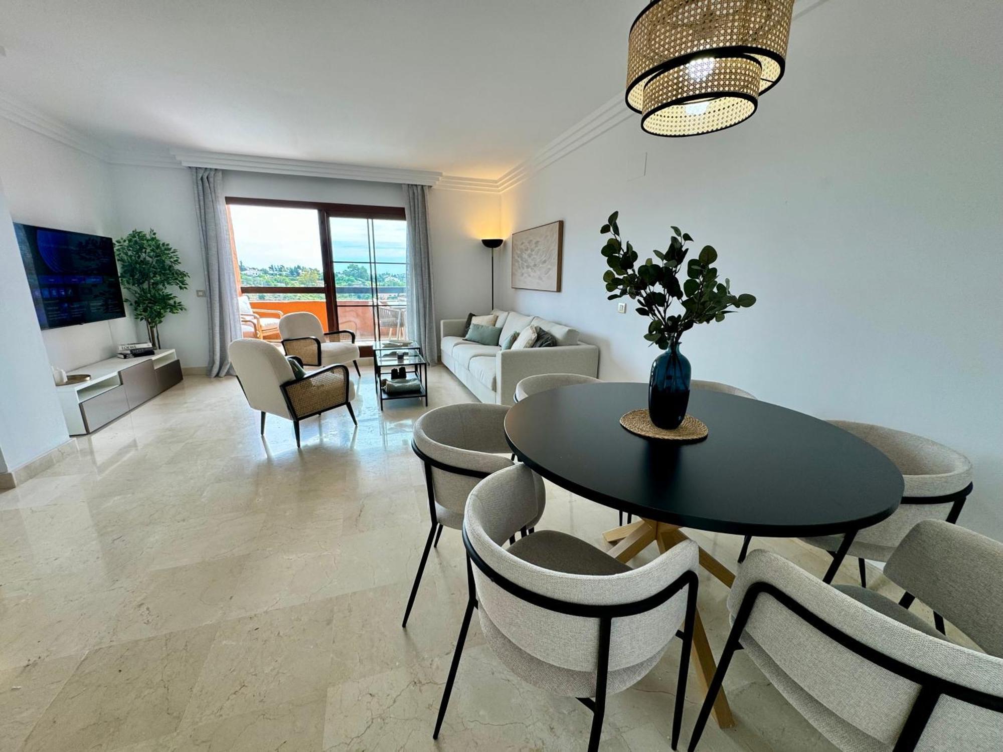 Piso De Lujo Totalmente Equipado A Estrenar Para 6 Estepona Exterior foto